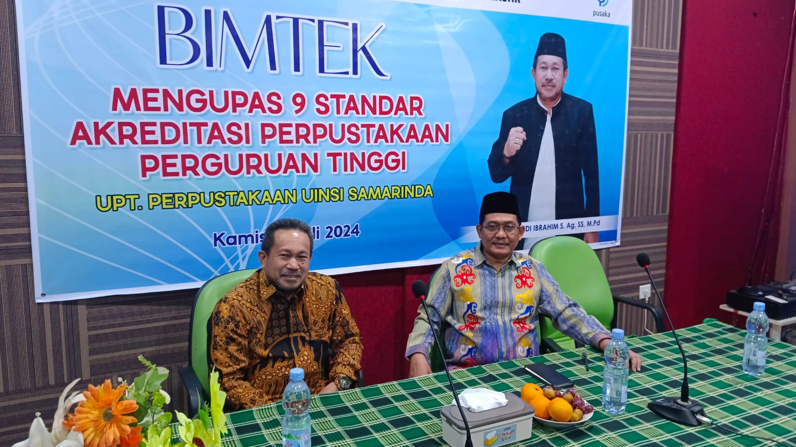 Dr. Andi Ibrahim Berikan Bimbingan Teknis Re-Akreditasi pada Workshop Literasi Perpustakaan UINSI Samarinda